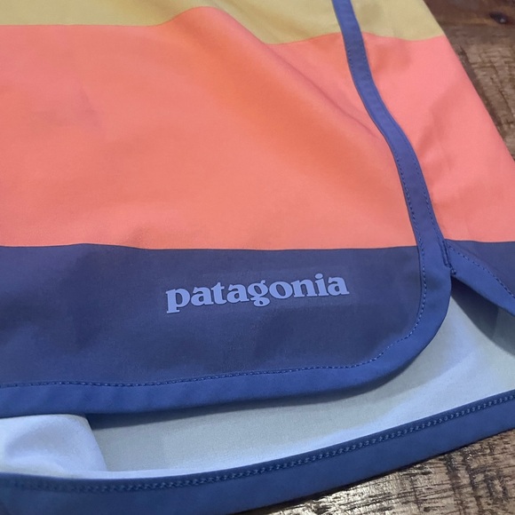 Patagonia Hydropeak Scallop Board Shorts - Picture 3 of 6